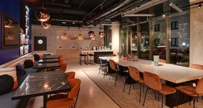 Tribe Paris Saint Ouen