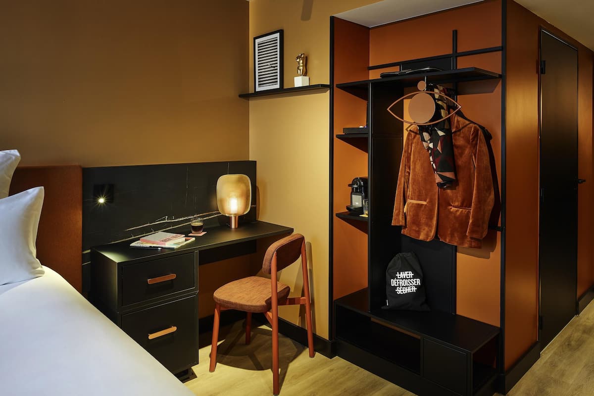 Hochwertige Bettwaren, Pillowtop-Betten, Minibar, Zimmersafe