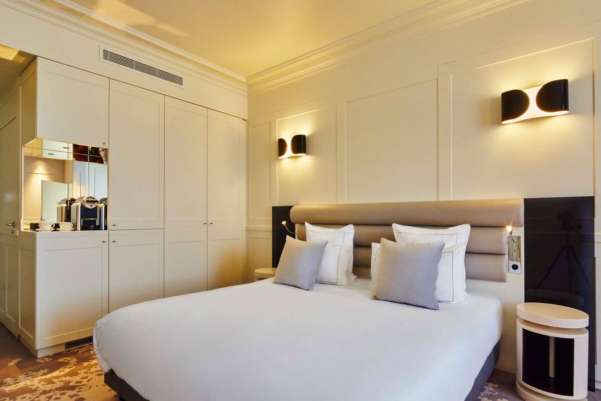 Literie de qualité supérieure, minibar, coffres-forts dans les chambres