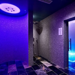 Sauna, bain à remous, hammam, soins corporels