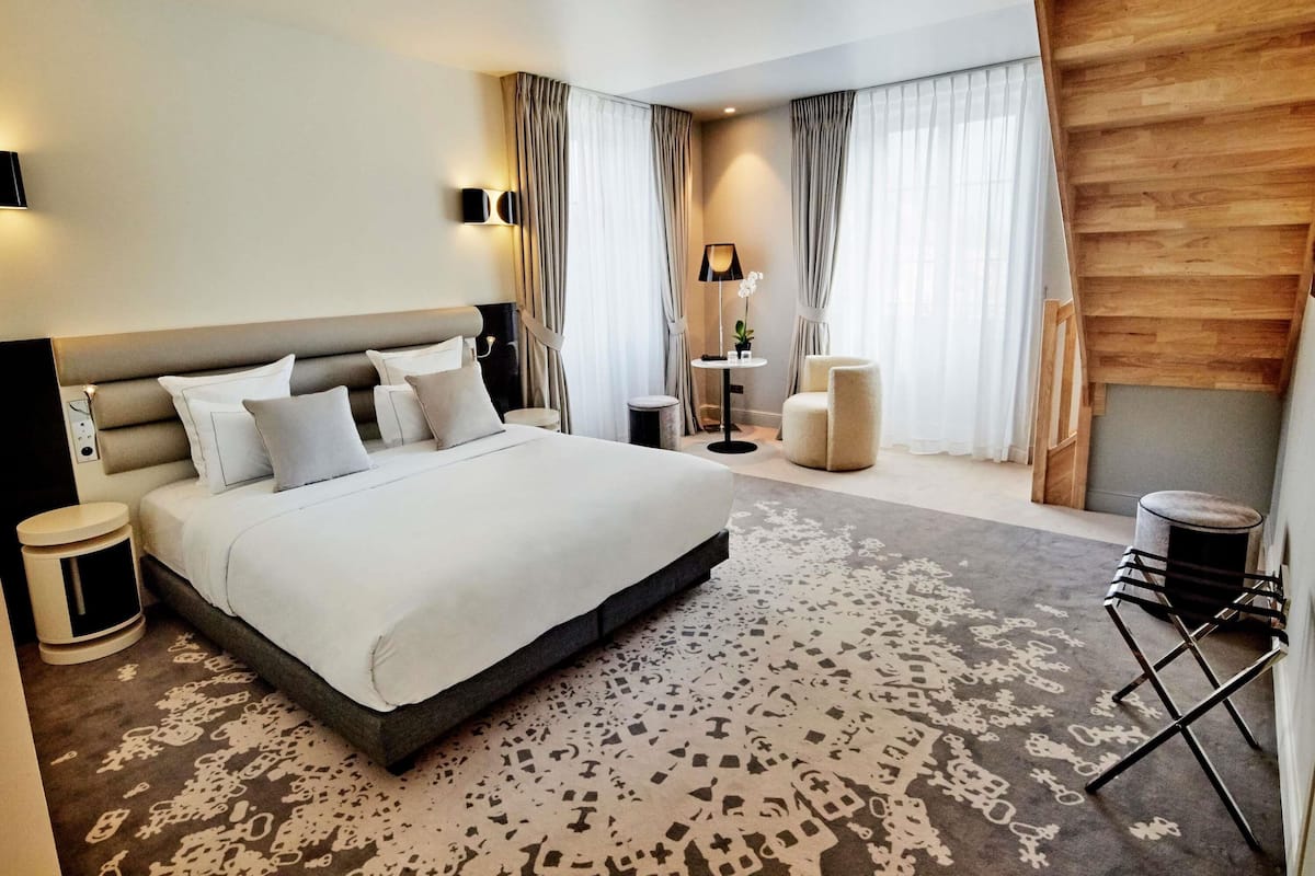 Duplex, 1 King Bed with Sofa bed (Suite) | Premium bedding, minibar, in-room safe, soundproofing