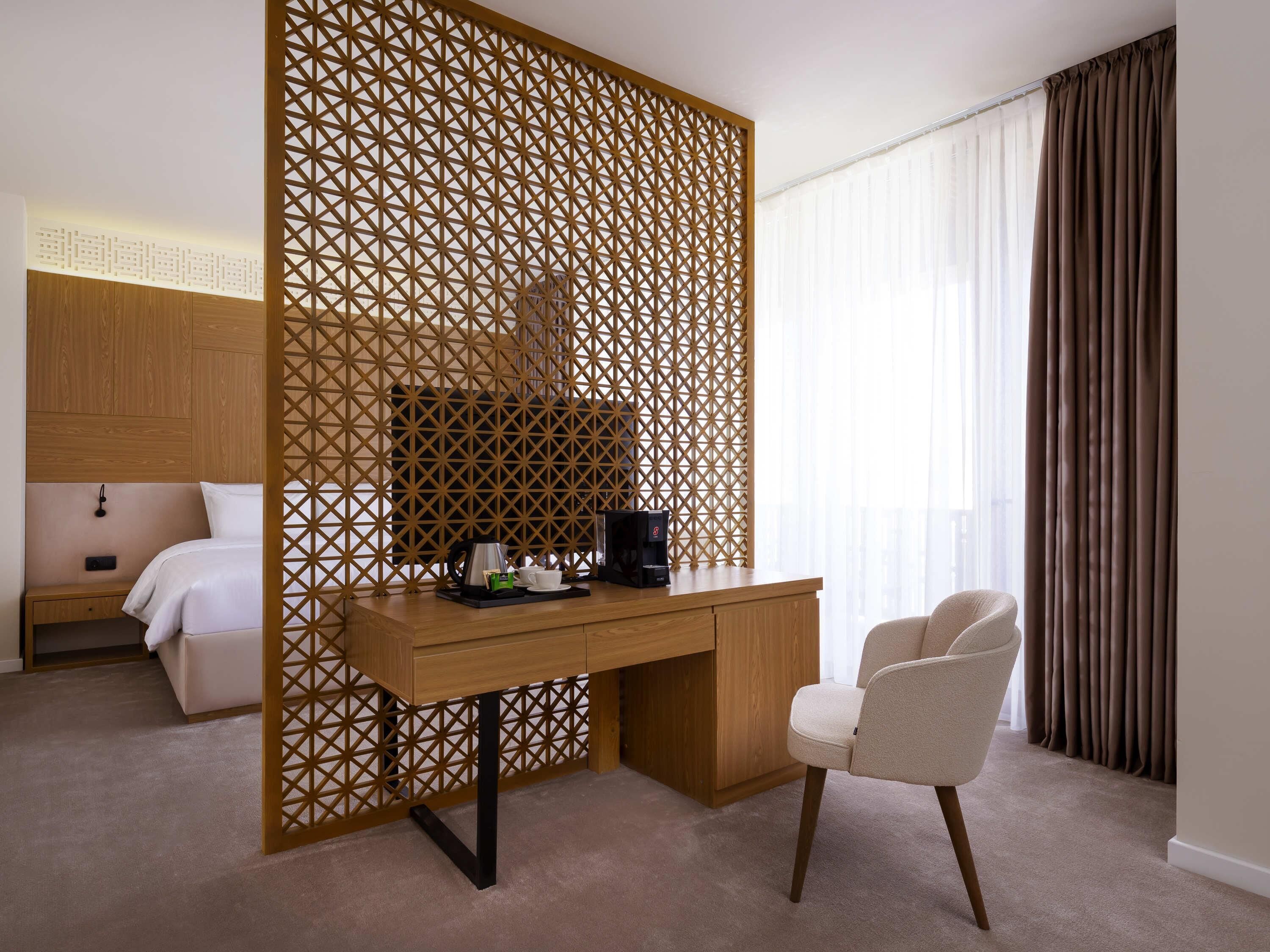 套房, 1 張標準雙人床 | 低過敏寢具、客房內保險箱、書桌、遮光布/窗簾