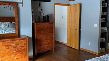3 habitaciones, cuna de viaje, wifi gratis y ropa de cama