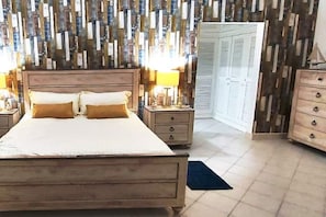 3 chambres, fer et planche à repasser, Wi-Fi gratuit, draps fournis