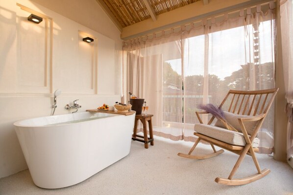 Spa - MOONBATH SUITE. (จ.เชียงใหม่)