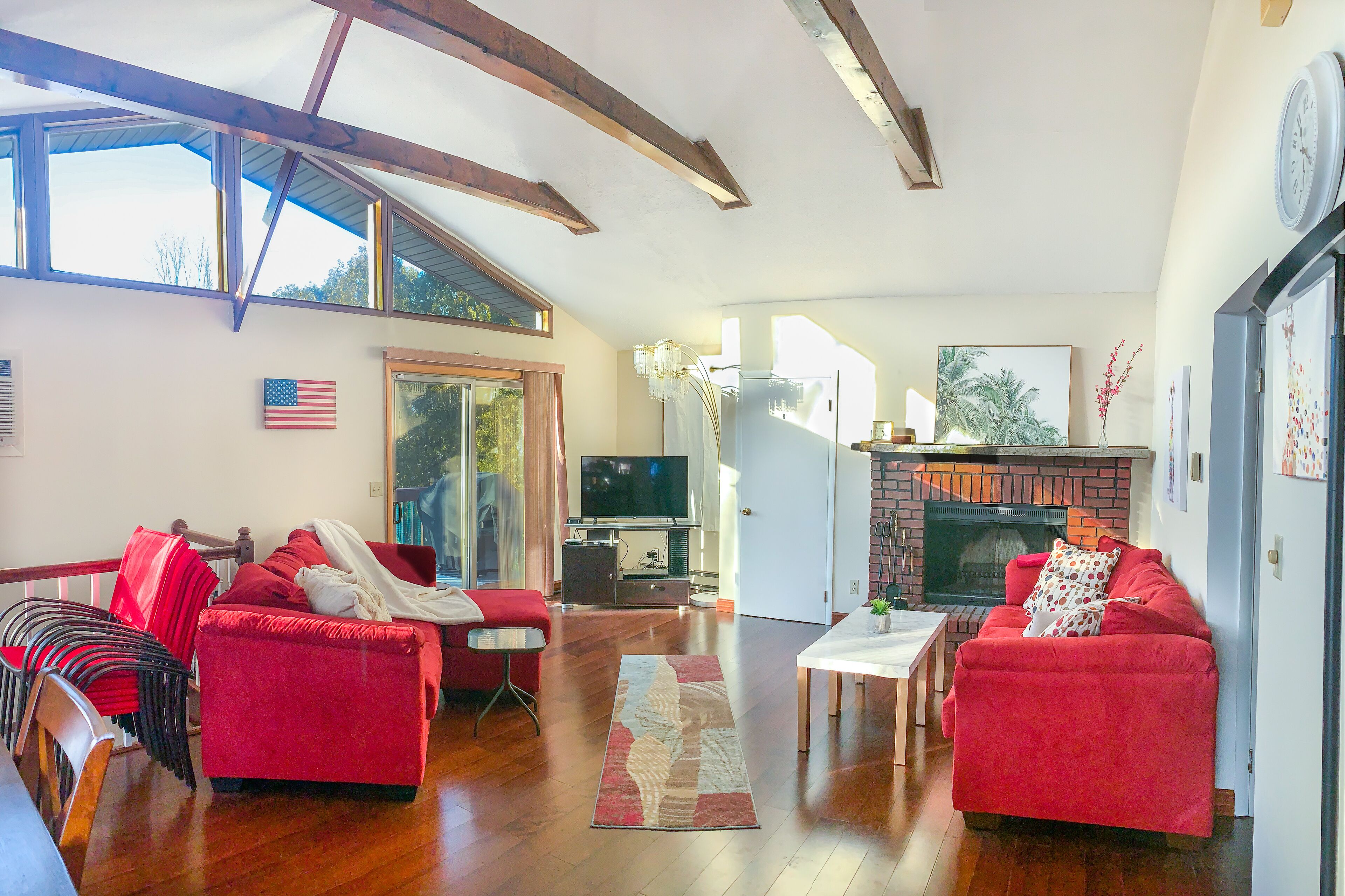 TV, fireplace, books