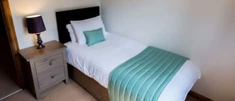 3 Schlafzimmer, Bügeleisen/Bügelbrett, Reisekinderbett, kostenloses WLAN