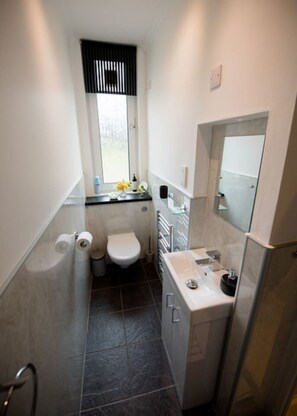 Hair dryer - Armadale Apartment in Fort William Town Centre (Fort William)