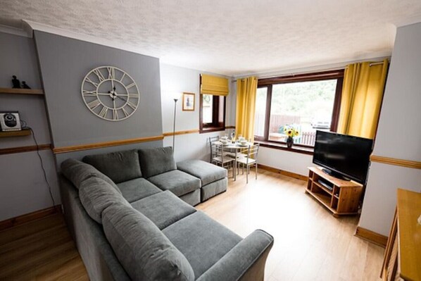 TV - Glen Nevis View, Fort William (Fort William)