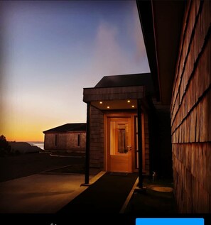 Front of property - Hotel Nubes de Quinchao (Isla Quinchao)