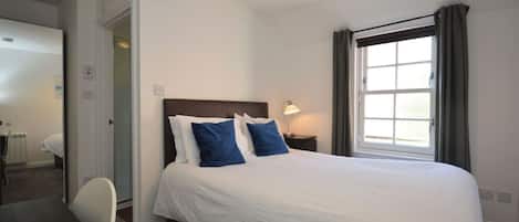 1 bedroom, iron/ironing board, travel cot, WiFi