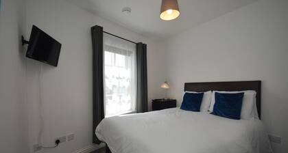 Eagle Ensuite Room located on Tobermory High Street