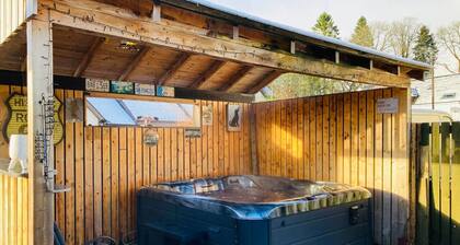 Aonachan Cottage in the village of Spean Bridge