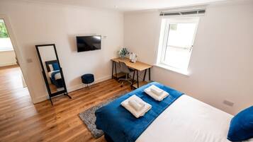 1 bedroom, iron/ironing board, WiFi, bed sheets