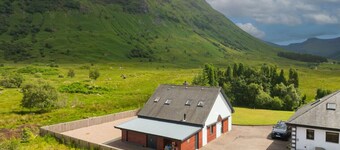 Achintee Cottages No 1