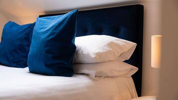 2 bedrooms, desk, iron/ironing board, travel crib