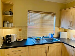 Frigorifero, microonde, forno, tostapane