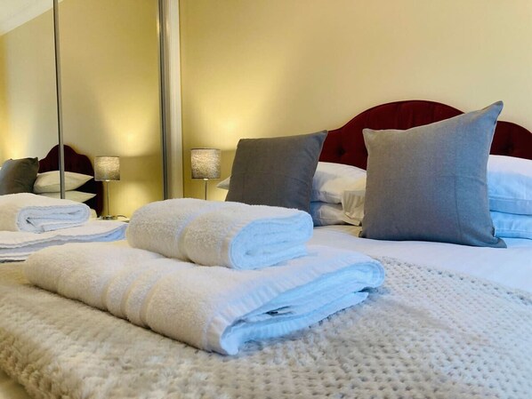 1 bedroom, iron/ironing board, WiFi, bed sheets