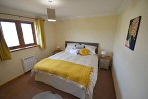 3 bedrooms, desk, iron/ironing board, WiFi - Gallunach House in Fort William (Fort William)
