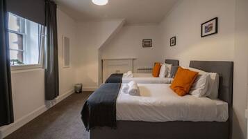 2 soveværelser, skrivebord, strygejern/strygebræt, Wi-Fi