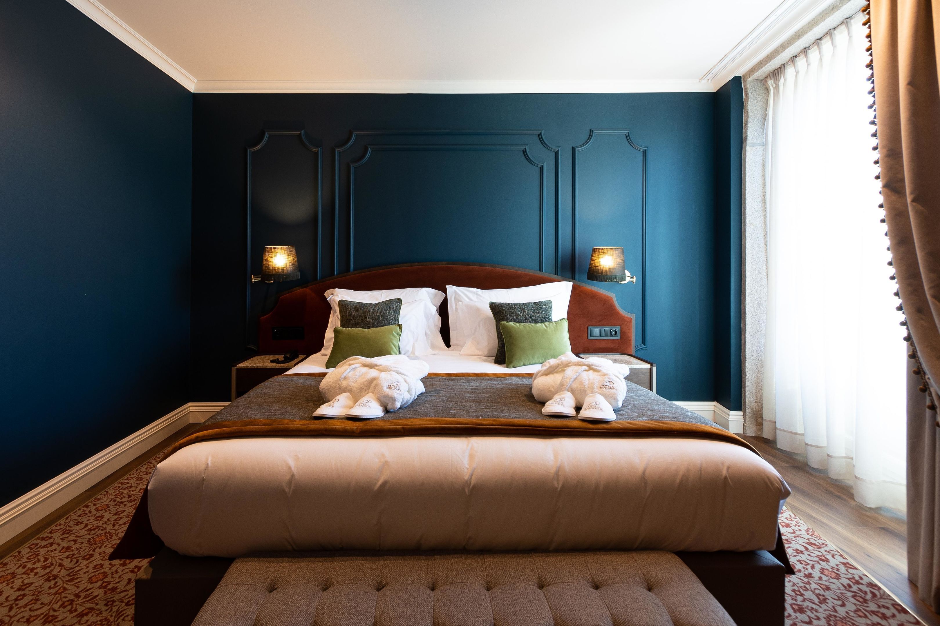 Minibar, in-room safe, desk, soundproofing