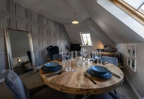 Dining - Old Distillery Apartment in Fort William (Fort William)