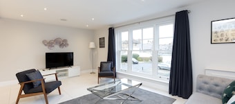 Stunning Central Windsor Town House