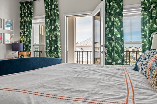 Luxury Coastal Inspired 4-Bedroom in Panama City