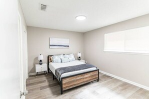 2 makuuhuonetta, ilmainen Wi-Fi, vuodevaatteet