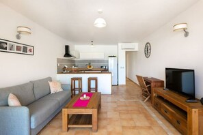 Smart TV, books - SALT 6: swimming pool, direct access to Orient Bay beach (saint Martin)