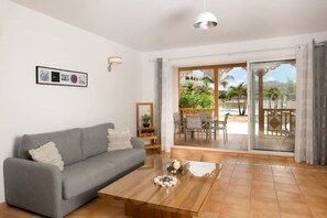 Smart TV - SALT 7: swimming pool, direct access to Orient Bay beach (saint martin)