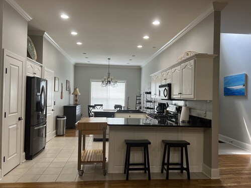 Family & Pet friendly - 3bd/2ba - East Nashville