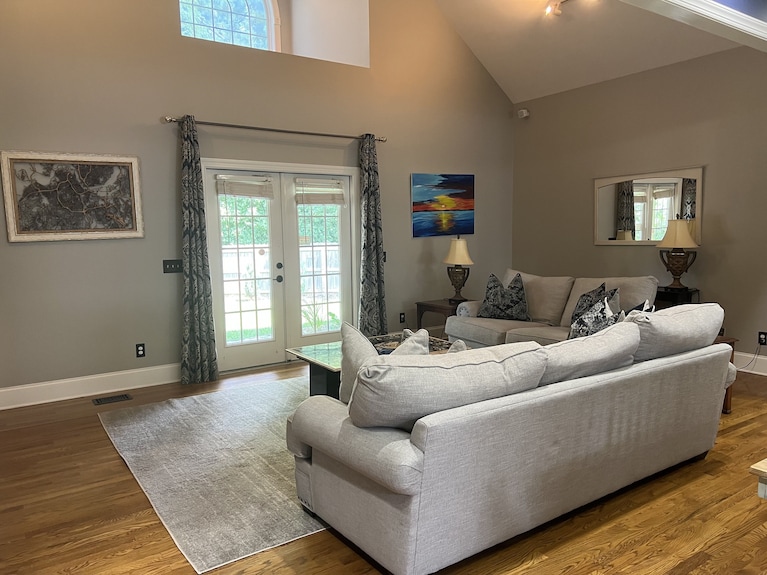 Family & Pet Friendly - 3bd/2ba - East Nashville - Nashville, TN