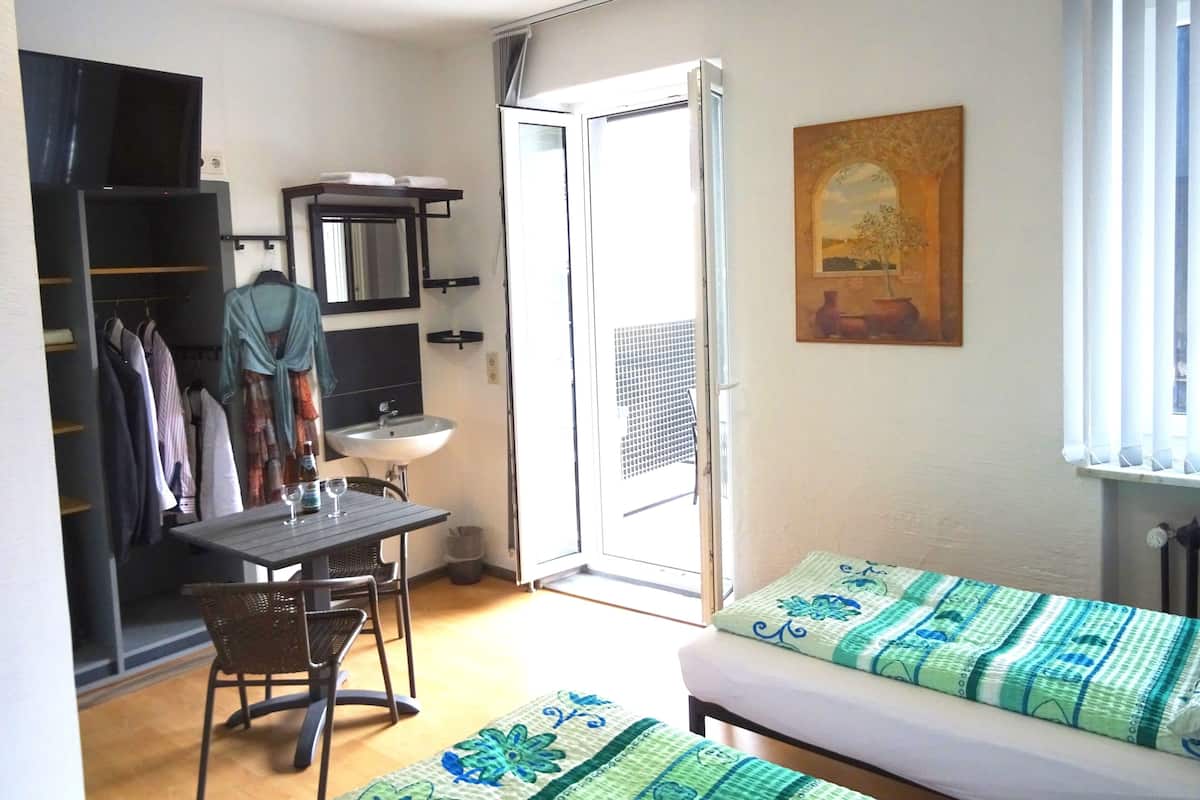 1 habitación, ropa de cama de alta calidad y decoración personalizada