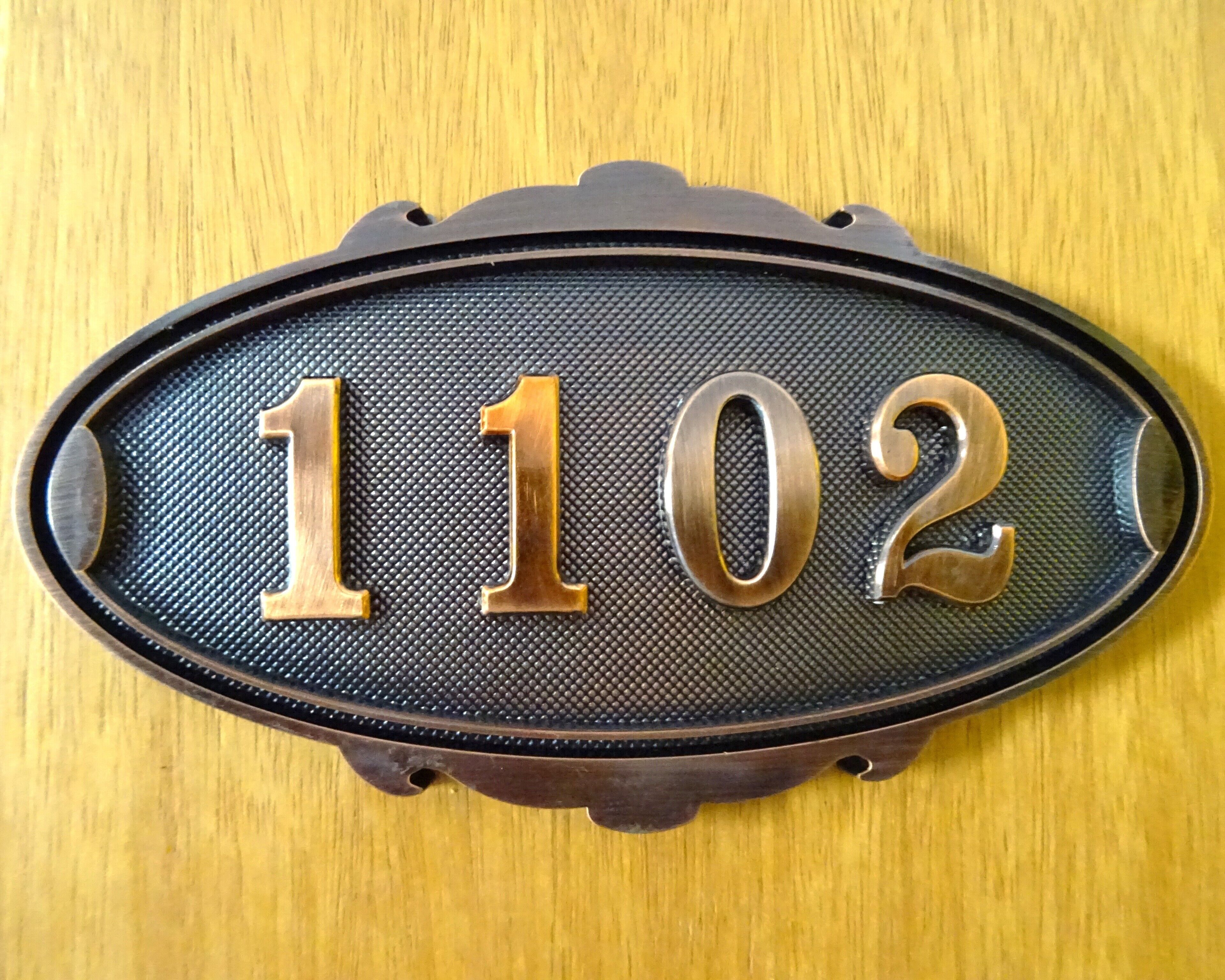 Deluxe-Doppelzimmer, 1 Queen-Bett, Balkon, Blick auf den Innenhof (Nr. 1102) | Hochwertige Bettwaren, Minibar, individuell dekoriert