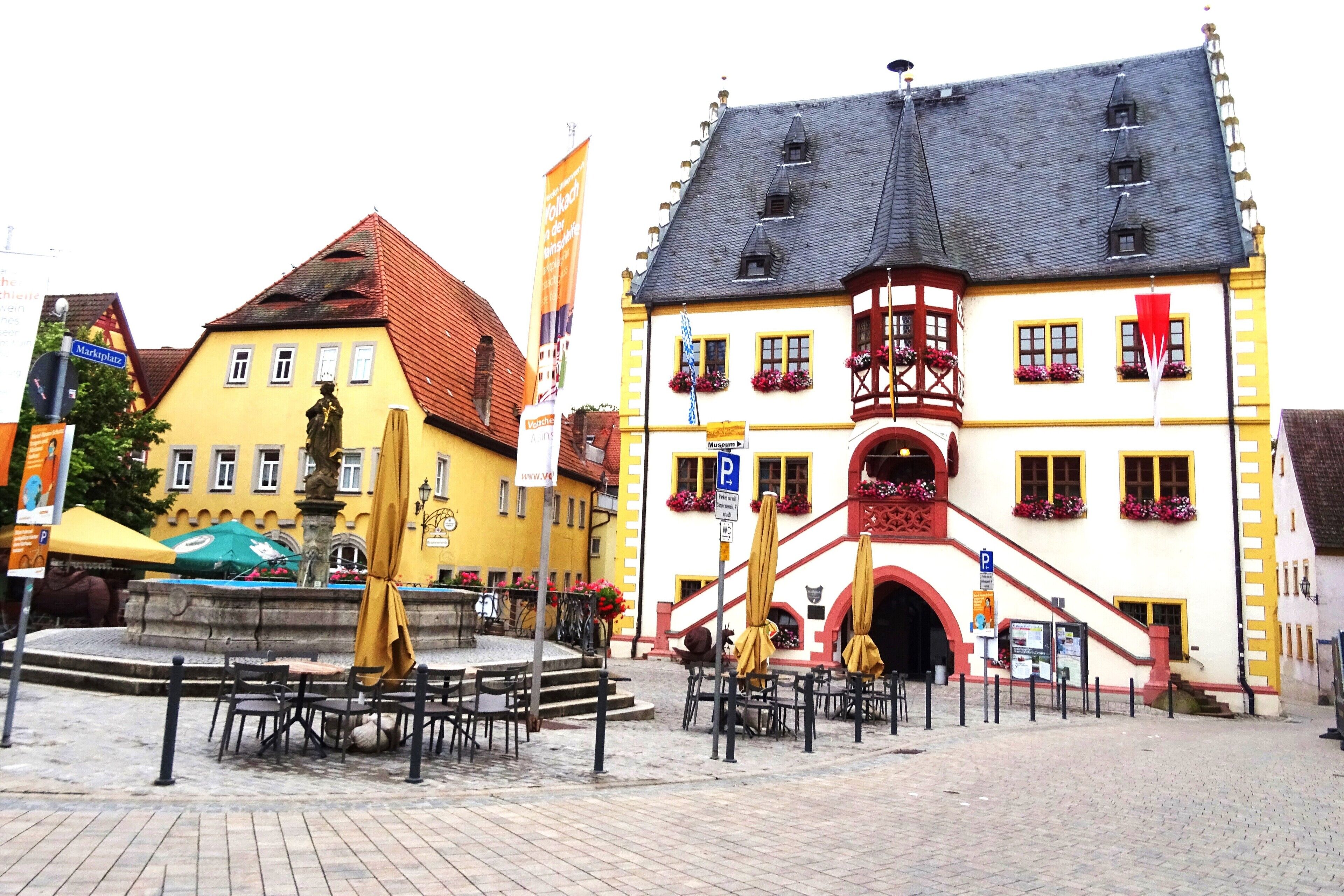 Deluxe-Doppelzimmer, 1 Queen-Bett, Balkon, Blick auf den Innenhof (Nr. 1106) | Hochwertige Bettwaren, individuell dekoriert, individuell eingerichtet
