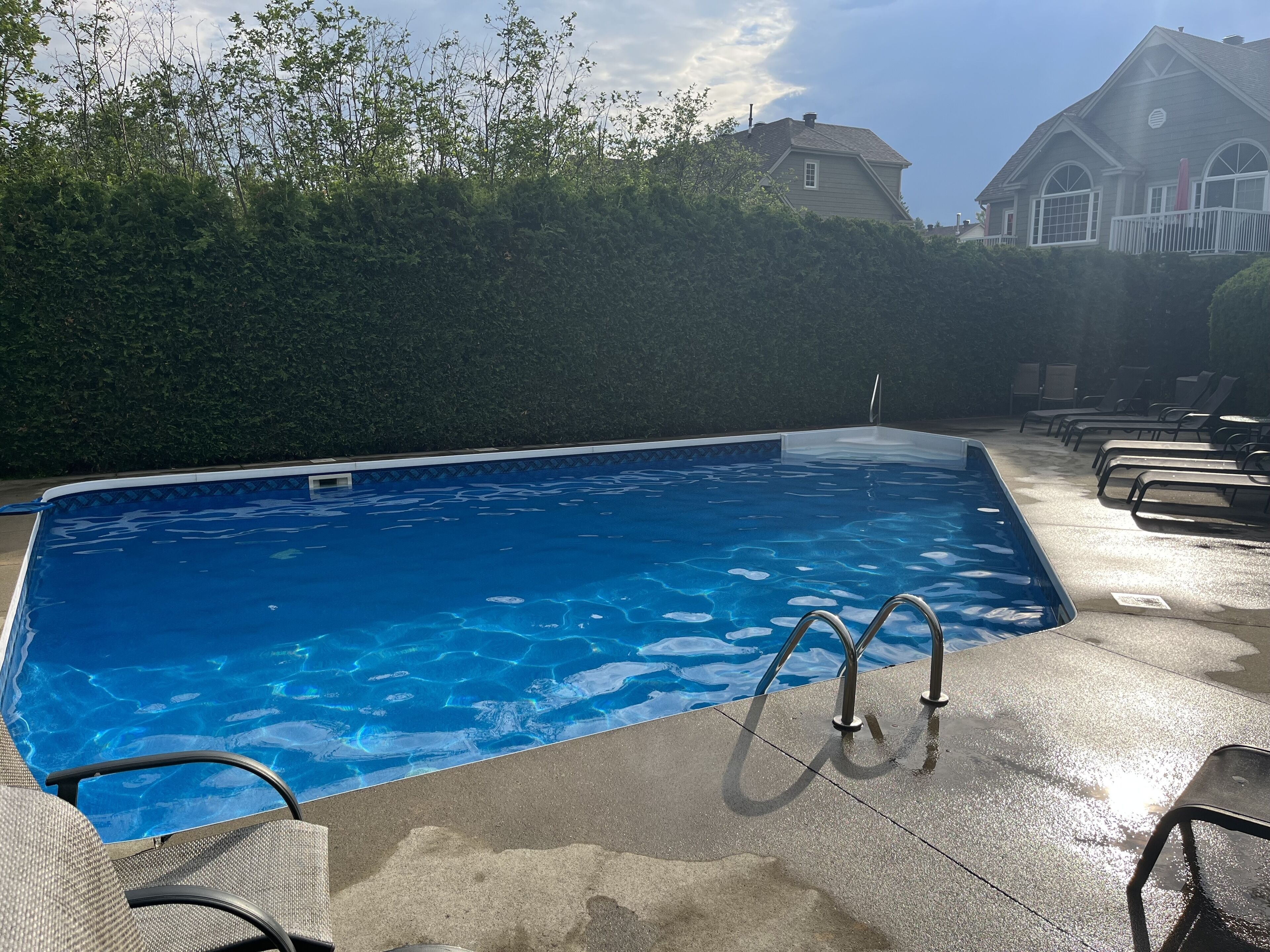 Piscine extérieure, piscine chauffée