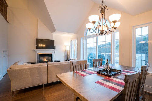 superbe condo ski in /out SKI SAINT SAUVEUR