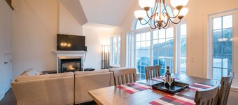 superbe condo ski in /out SKI SAINT SAUVEUR