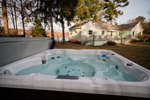 Jacuzzi Hot Tub