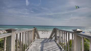 In StrandnĂ€he, LiegestĂŒhle, StrandtĂŒcher