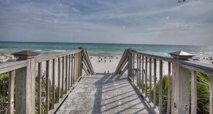 On 30A, 4 Houses from Beach with Beachfront Pool, between Rosemary and Alys