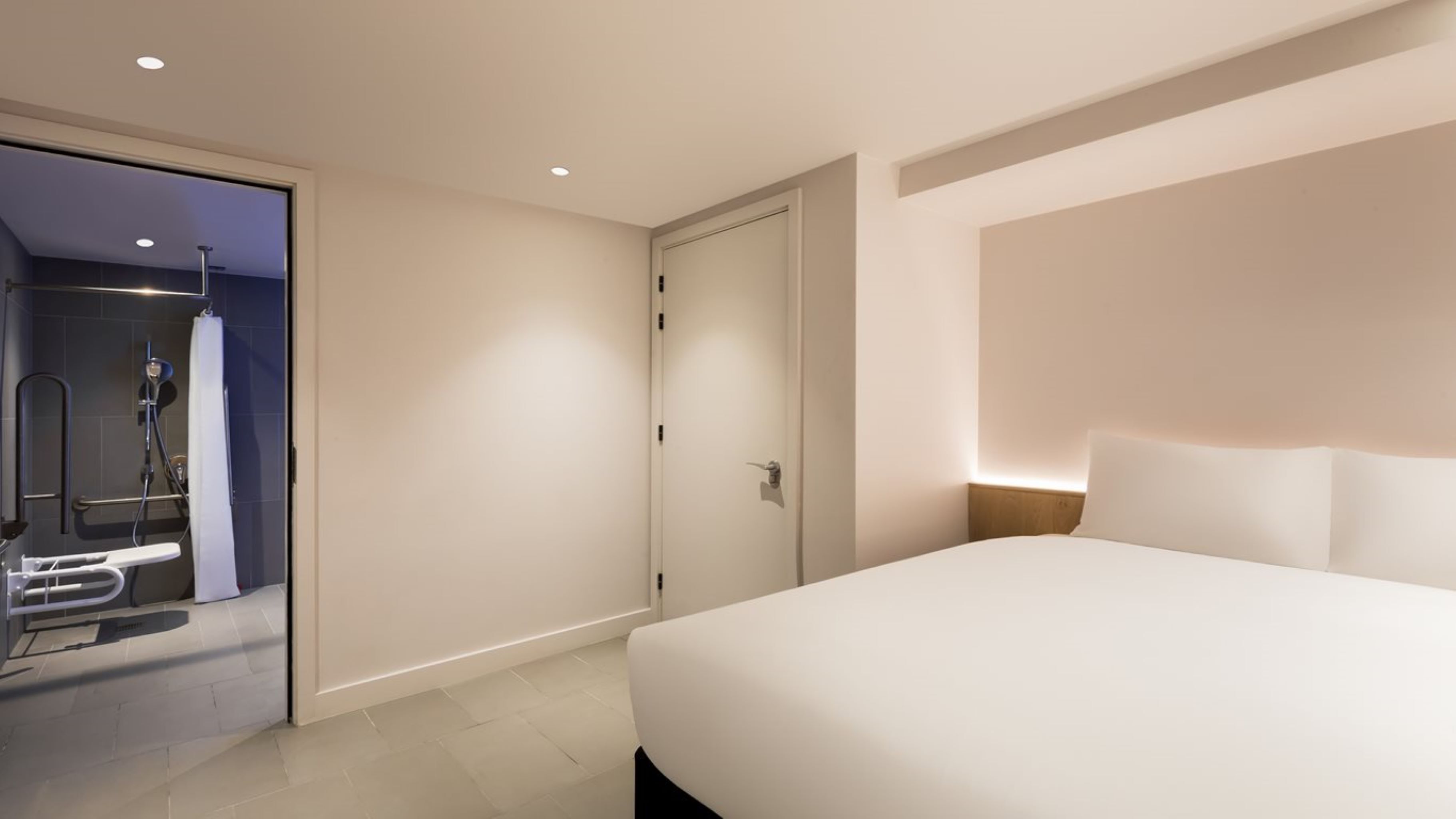 Chambres insonorisées, Wi-Fi gratuit, draps fournis