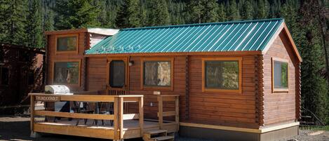 Ferienhütte, 2 Schlafzimmer, Nichtraucher, Bergblick | Terrasse/Patio