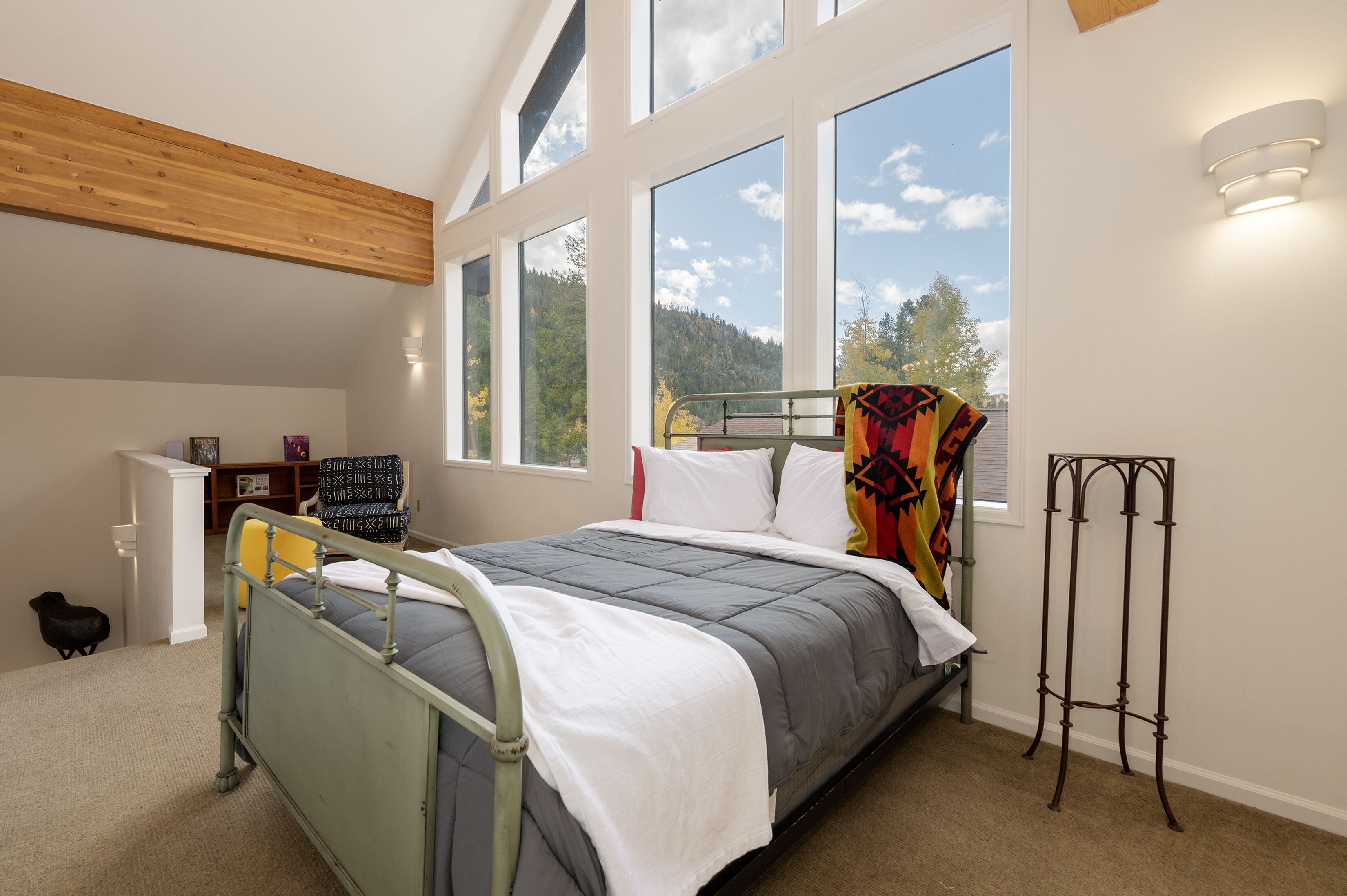 House | Free WiFi, bed sheets