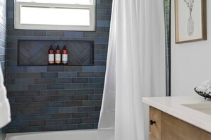 Badewanne, Haartrockner