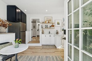 Interior - Charming Upscale Beach House - Master Suite (Mount Pleasant)