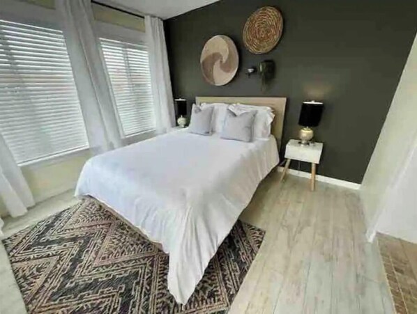 1 soverom, strykejern/-brett, reiseseng for barn og wi-fi (inkludert)