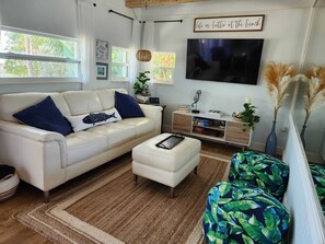 Älytelevisio, tietokoneen näyttö, tulostin