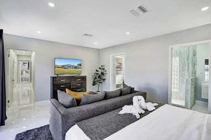 4 Schlafzimmer, Bügeleisen/Bügelbrett, Reisekinderbett, WLAN